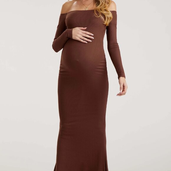Brown Ribbed Off Shoulder Long Sleeve Maternity Maxi Dress - Picture 3 of 7